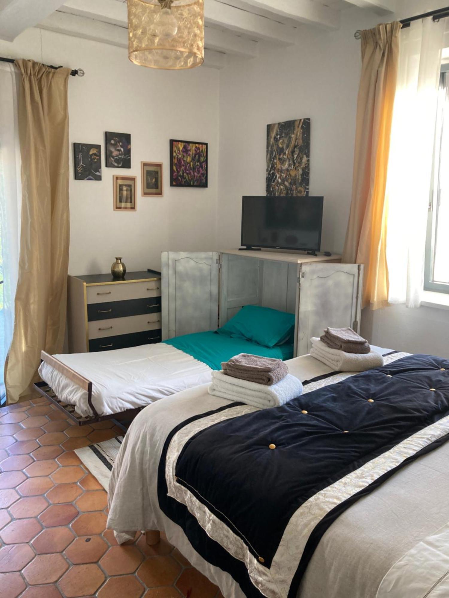 Chambre D'Hotes Les Roches Corme-Royal Екстериор снимка